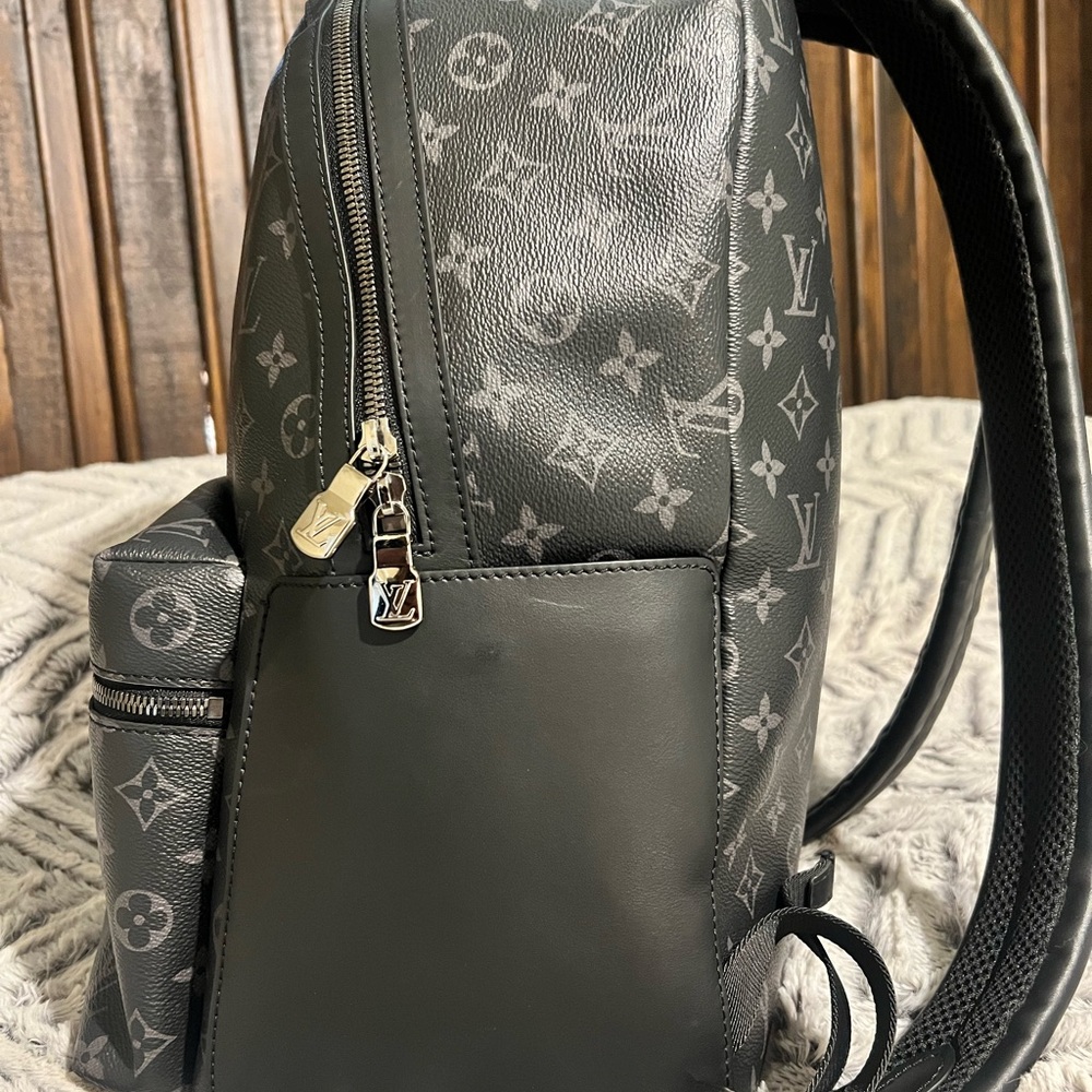 ‼️SOLD ELSEWHERE‼️Louis Vuitton Discovery MM Backpack - Picture 3 of 13